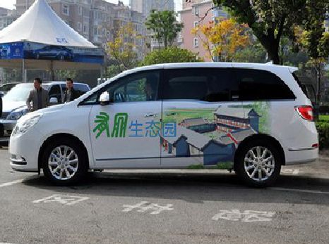 渝北区户外车贴喷绘如何保持效果?